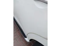 الباب الأمامى الأيسر