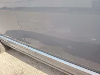 الباب الأمامى الأيمن