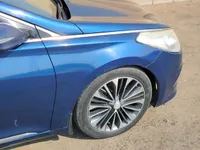 Right fender