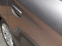 الباب الأمامى الأيسر