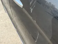 الباب الأمامى الأيمن