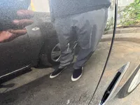 الباب الأمامى الأيمن