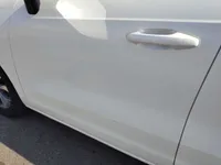 الباب الأمامى الأيسر