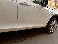 الباب الأمامى الأيمن