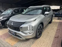 ميتسوبيشي اوت لاندر