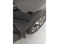 الباب الأمامى الأيسر