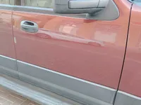 الباب الأمامى الأيمن