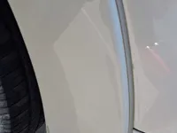 ألواح هيكل السيارة الأيسر