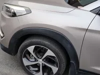 الرفرف الجانبي الأيسر