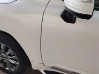 الباب الأمامى الأيسر