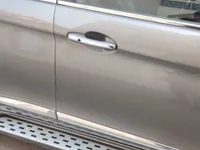 الباب الأمامى الأيمن