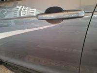 الباب الأمامى الأيسر