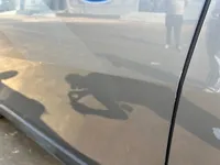 الباب الأمامى الأيسر