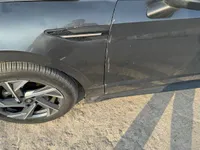الباب الأمامى الأيسر