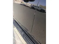 الباب الأمامى الأيسر