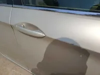 الباب الأمامى الأيمن