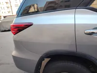 ألواح هيكل السيارة الأيمن