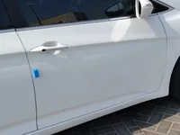 الباب الأمامى الأيمن
