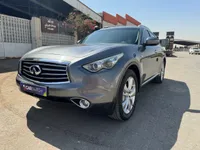 انفنتي QX70