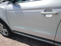 الباب الأمامى الأيسر