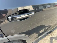 الباب الخلفى الأيمن