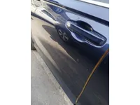 الباب الأمامى الأيسر