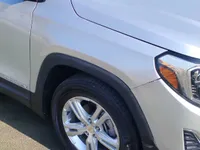 الرفرف الجانبى الأيمن