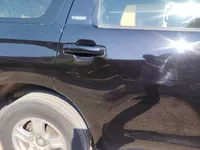 الباب الأمامى الأيمن