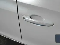 الباب الأمامى الأيمن