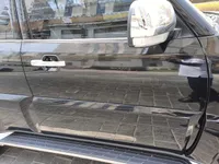 الباب الأمامى الأيمن