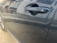 الباب الأمامى الأيسر