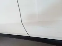 الباب الأمامى الأيسر