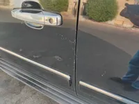الباب الأمامى الأيسر