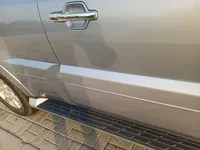 الباب الأمامى الأيمن