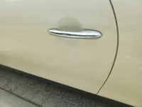 الباب الأمامى الأيسر