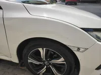 الرفرف الجانبى الأيمن