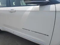 الباب الأمامى الأيمن