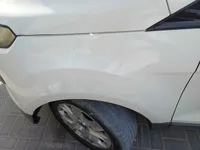 الرفرف الجانبي الأيسر