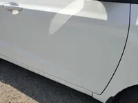 الباب الأمامى الأيمن