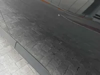 الباب الأمامى الأيسر