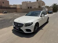 مرسيدس E200