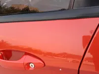 الباب الأمامى الأيسر