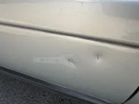 الباب الأمامى الأيسر