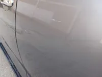 الباب الأمامى الأيسر