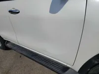 الباب الأمامى الأيمن