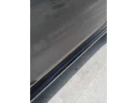 الباب الأمامى الأيسر