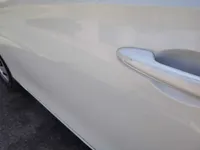 الباب الأمامى الأيسر