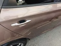 الباب الأمامى الأيمن