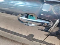 الباب الأمامى الأيسر