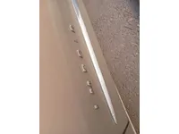 الباب الأمامى الأيمن